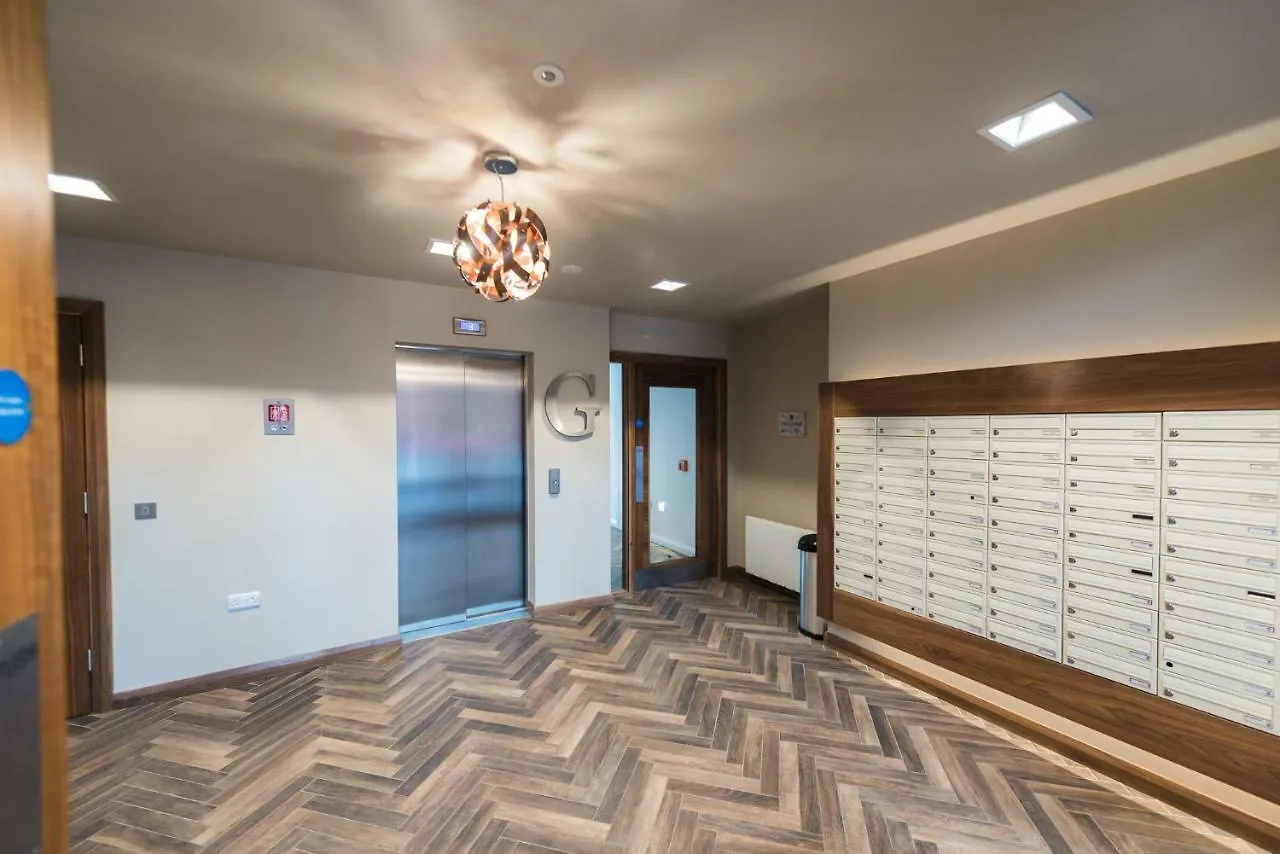 5 Star Brand New City Centre Apartment Belfast