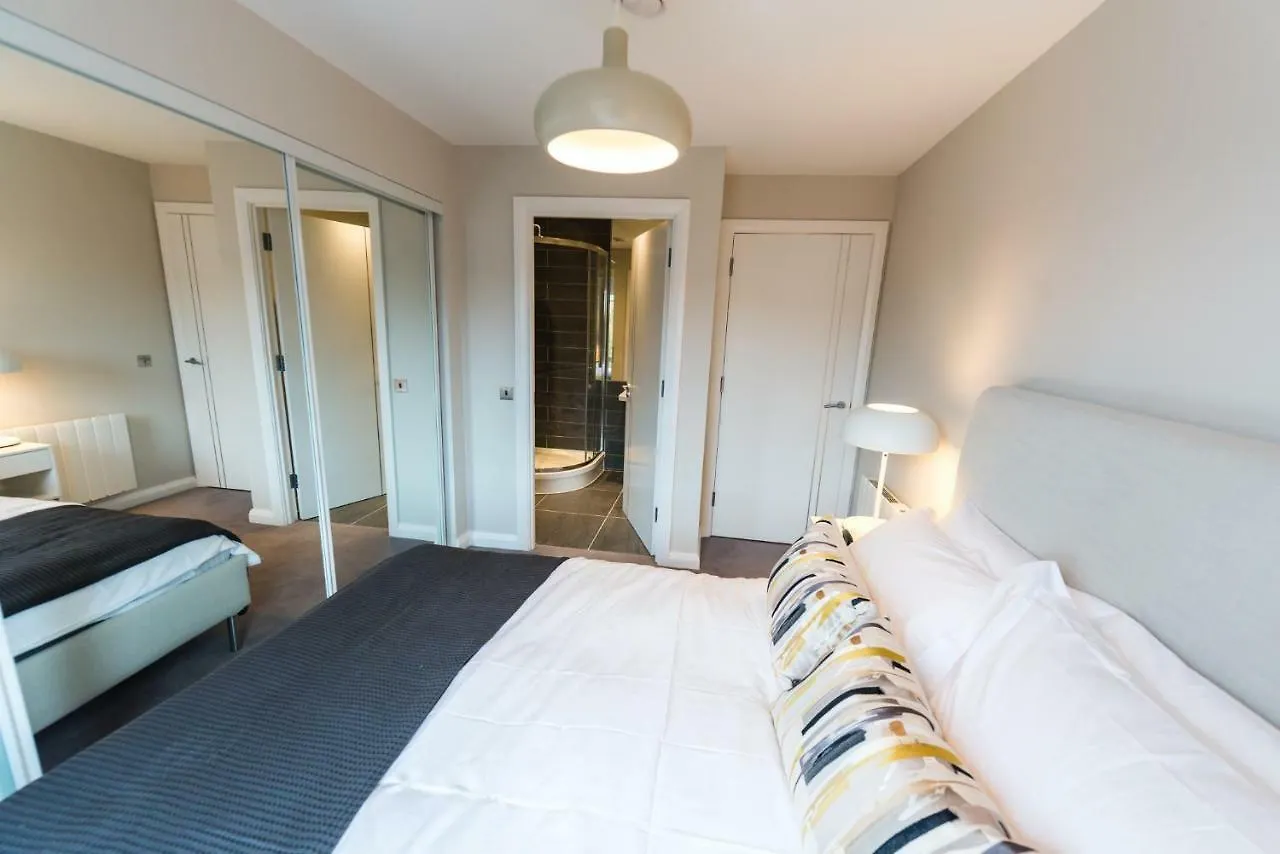 5 Star Brand New City Centre Apartment Belfast