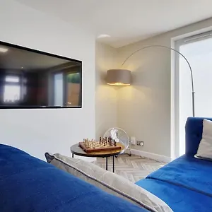 https://windham-mews-stunning-flat-in-seaside-town.bournemouth-hotels.org